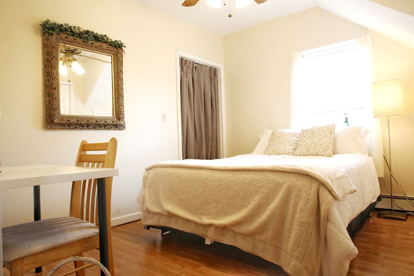 27-Person Luxury Villa Rental in Hudson Valley, New York