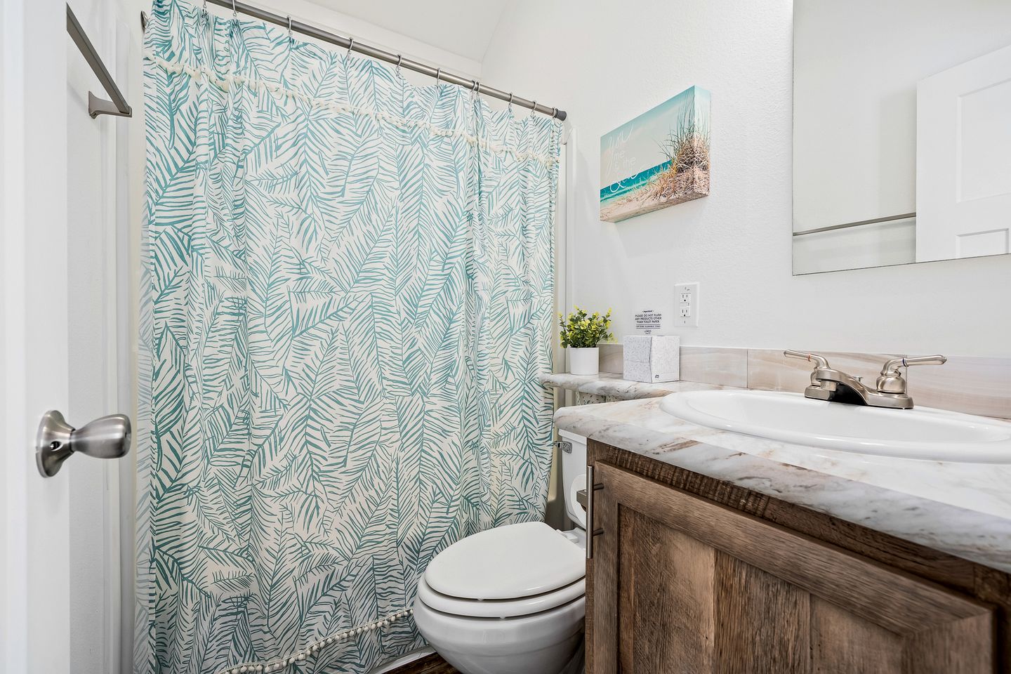 Bayfront Tiny Cabin Ideal for Water Activtiest in Rockport, Texas