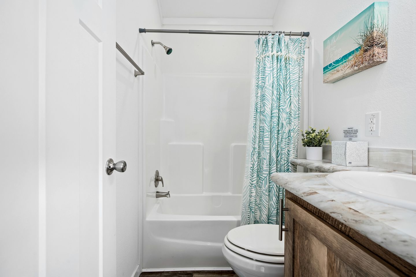 Bayfront Tiny Cabin Ideal for Water Activtiest in Rockport, Texas