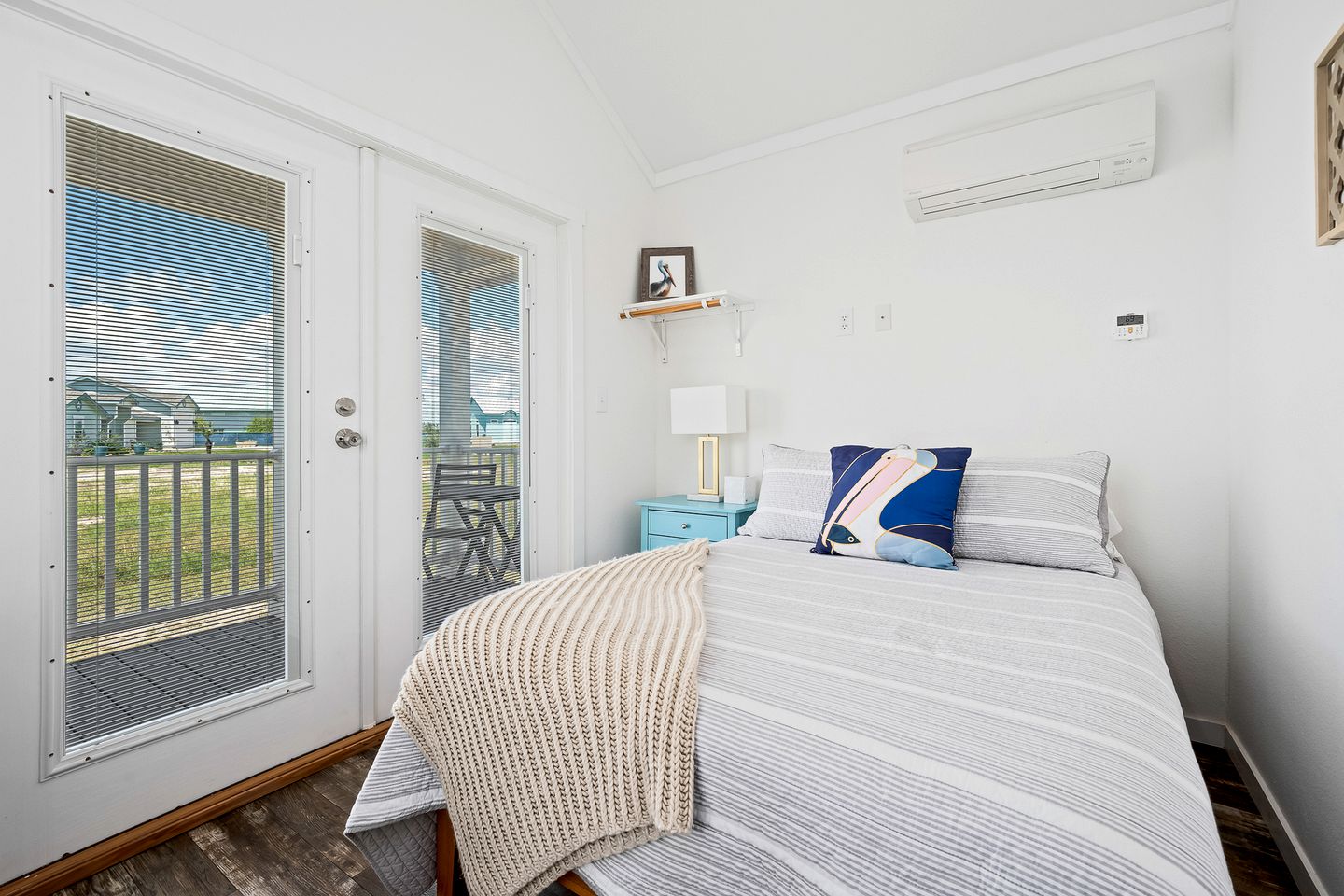 Bayfront Tiny Cabin Ideal for Water Activtiest in Rockport, Texas