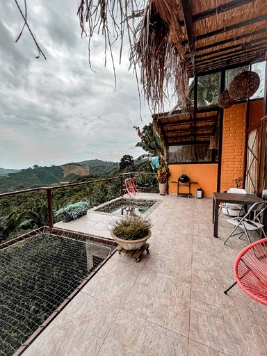 Romantic Hut, makes for a Beautiful Couples Vacation in Colombia | Huts (Palestina, Caldas, Colombia)