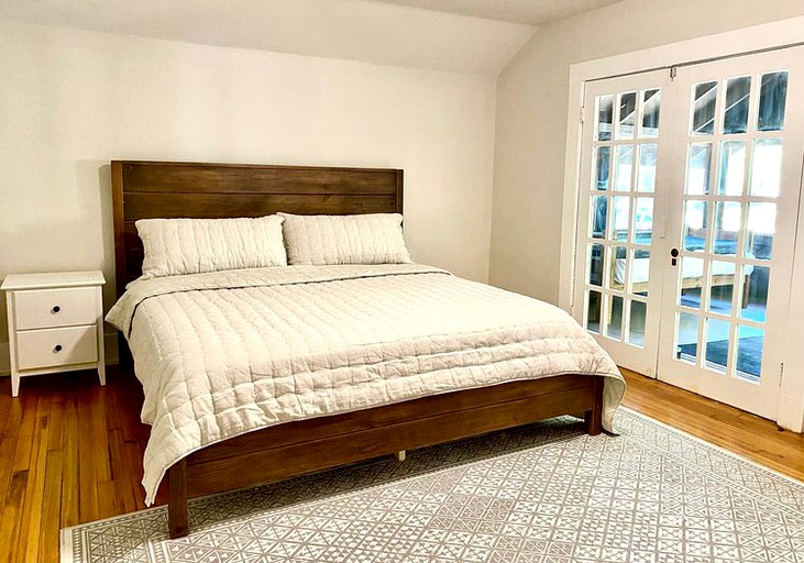 Cabins (Cleveland, New York, United States of America)