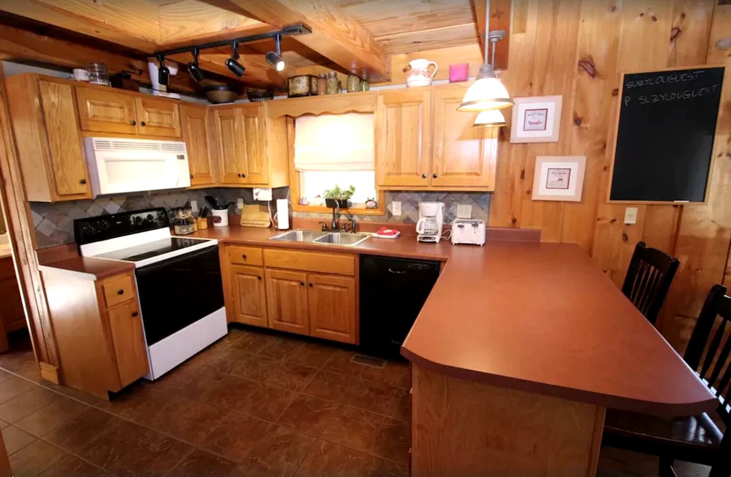 Regal Tennessee Retreat with a Dock on the Shores of Norris Lake