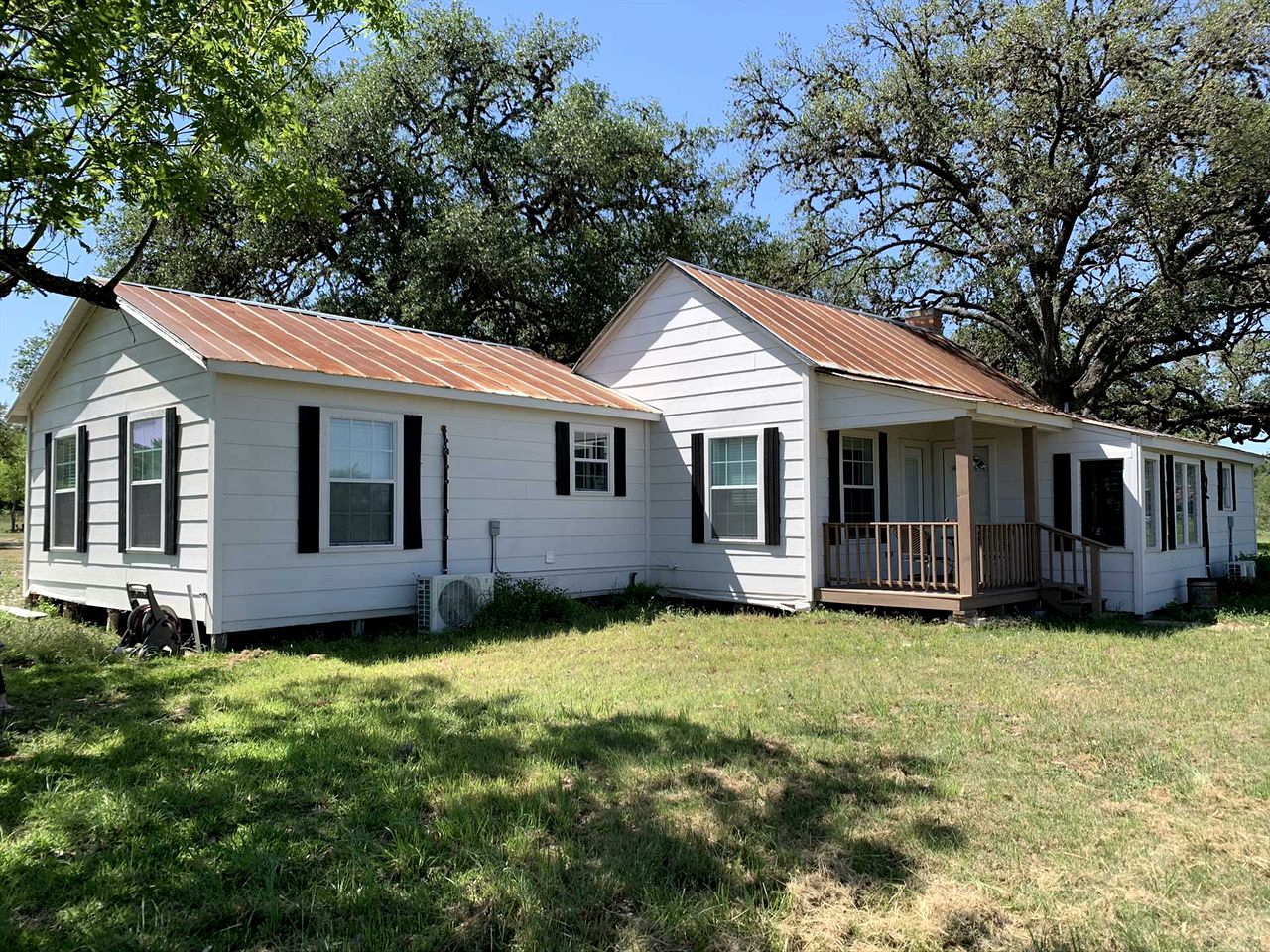 Mighty Oaks Retreat, Valdina Farms, D'Hanis, TX