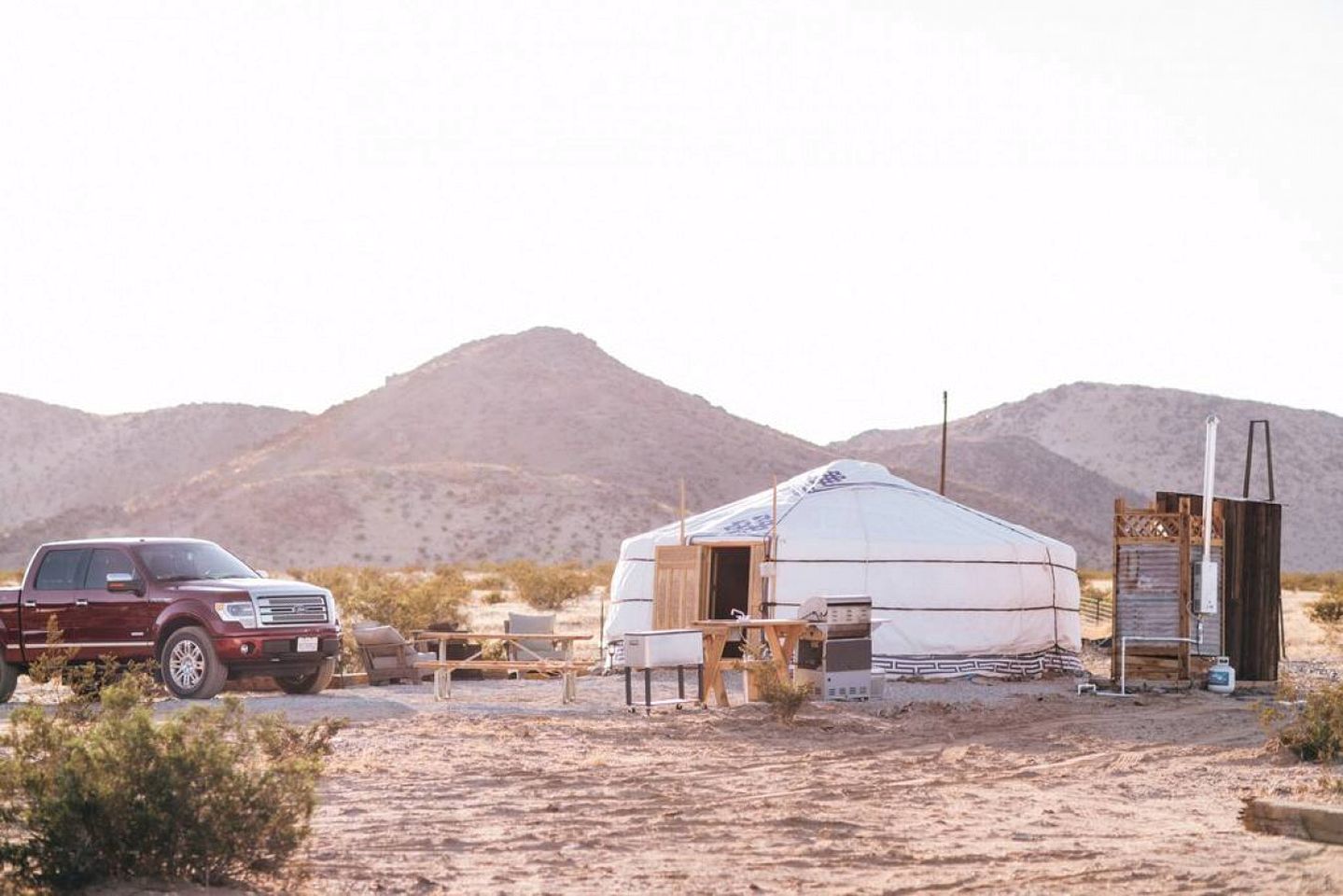 Picturesque Yurt Fantastic for Stargazing near Joshua Tree National Park, California