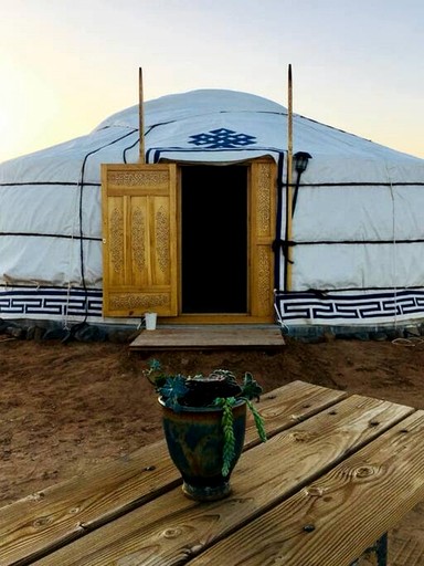 Yurts (United States of America, Twentynine Palms, California)