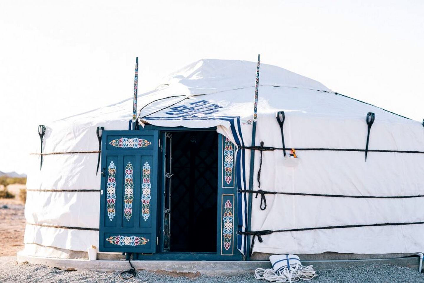 Cozy Yurt Ideal for Stargazing near Joshua Tree National Park, California