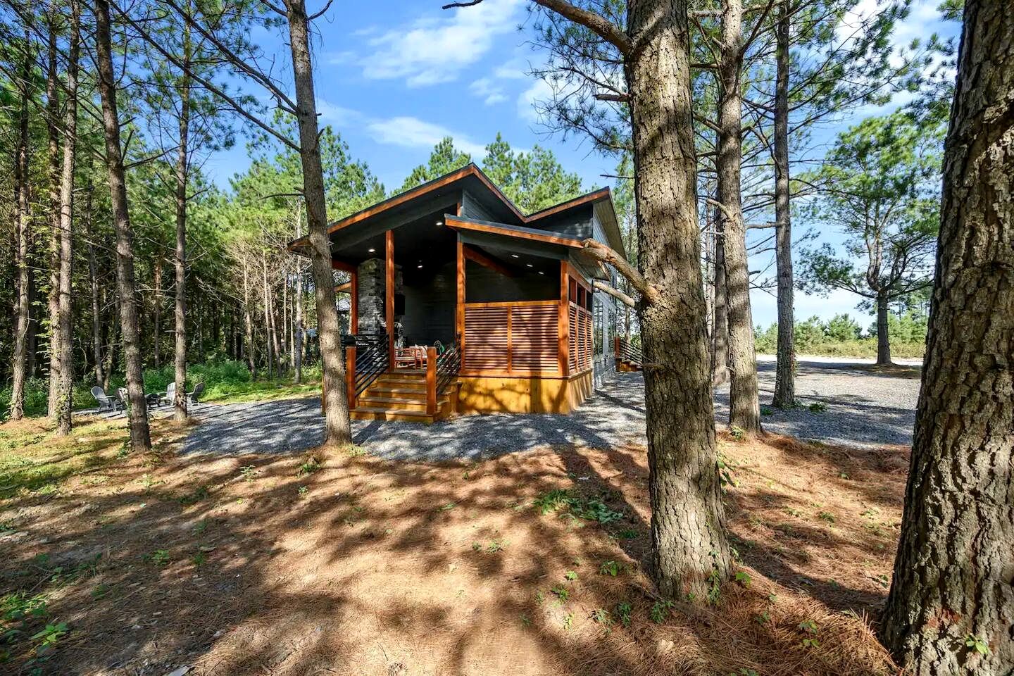 Peaceful and Romantic Glamping Cabin in Southeastern Oklahoma, near Hochatown and Broken Bow
