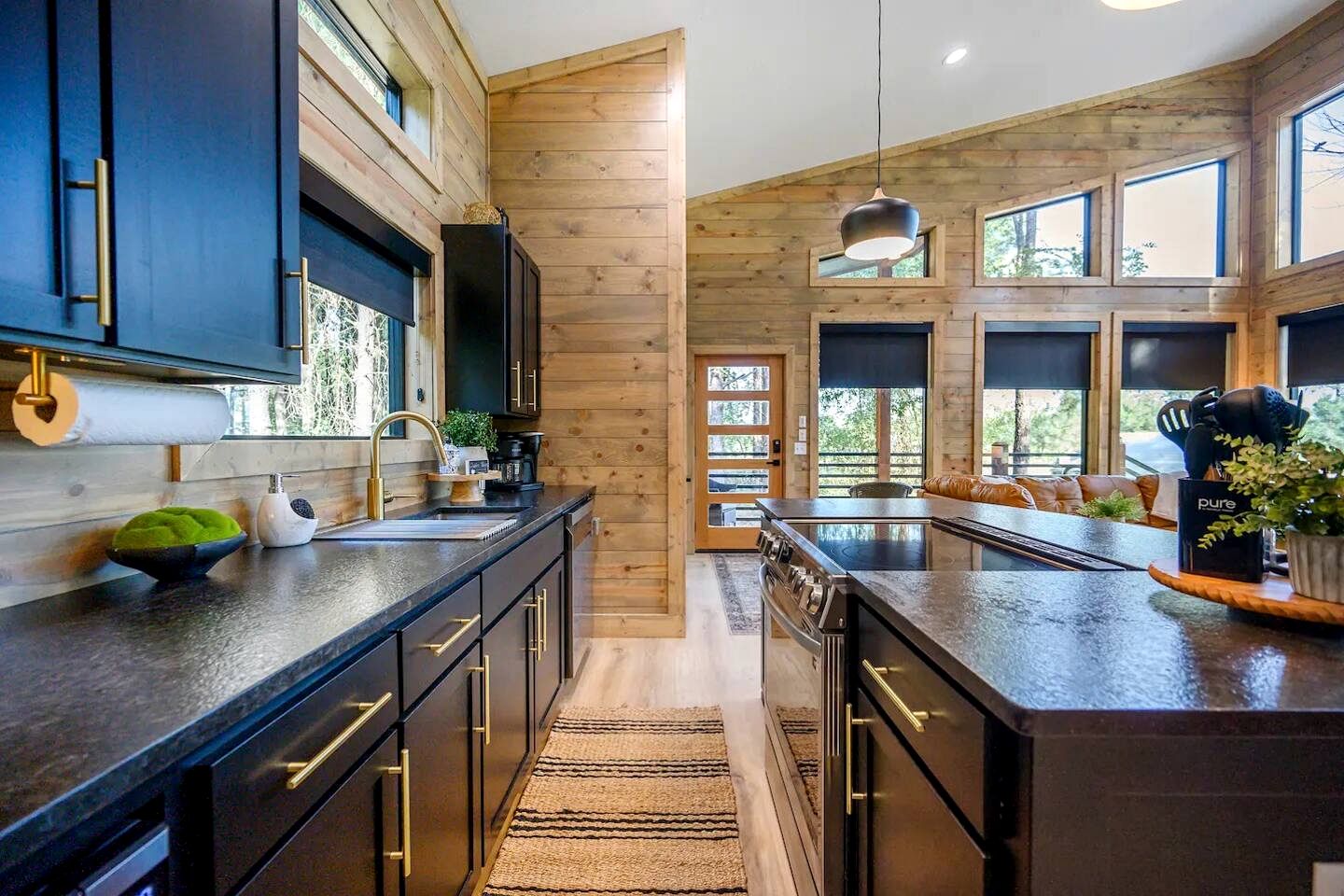 Peaceful and Romantic Glamping Cabin in Southeastern Oklahoma, near Hochatown and Broken Bow
