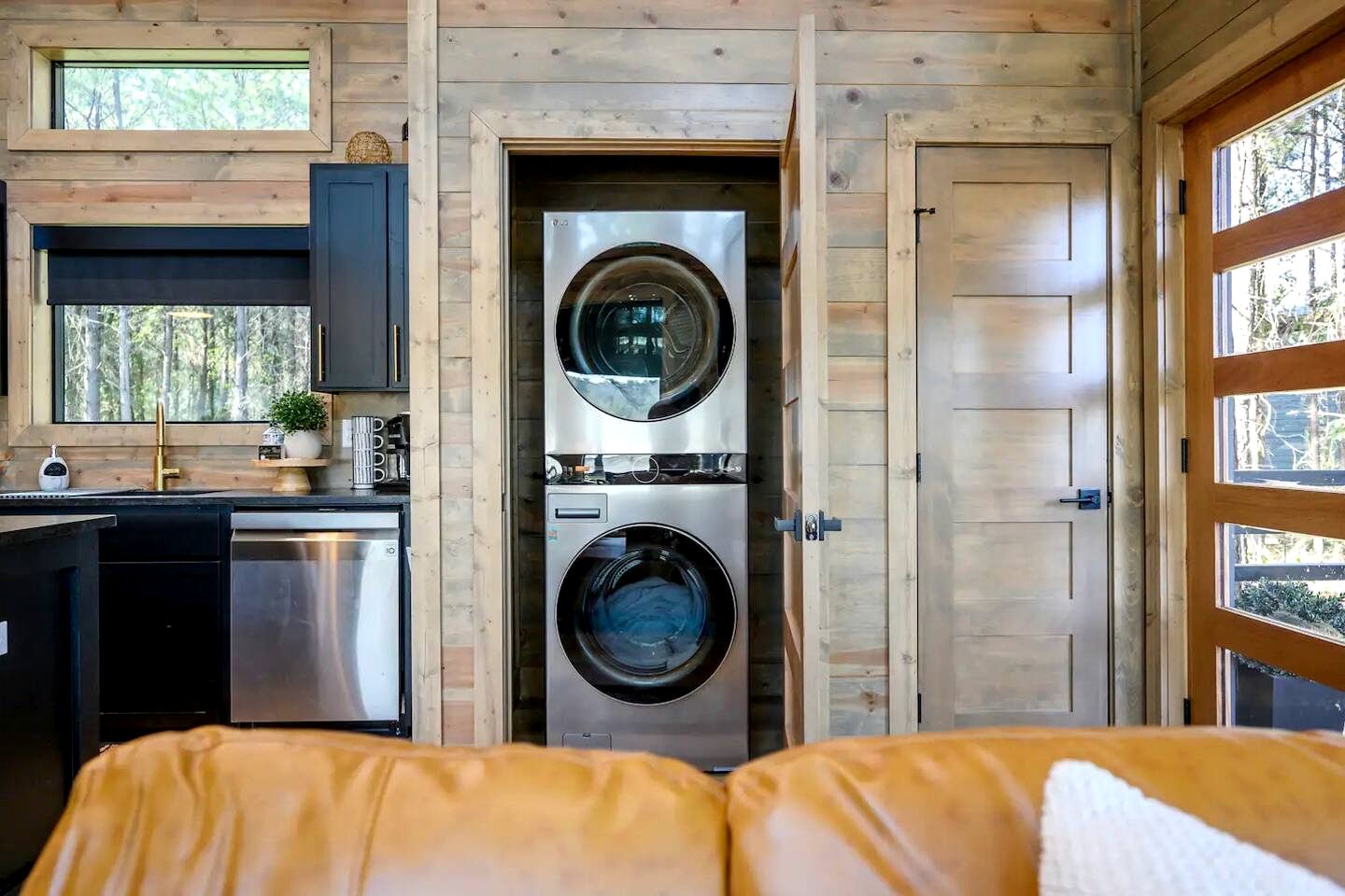 Peaceful and Romantic Glamping Cabin in Southeastern Oklahoma, near Hochatown and Broken Bow
