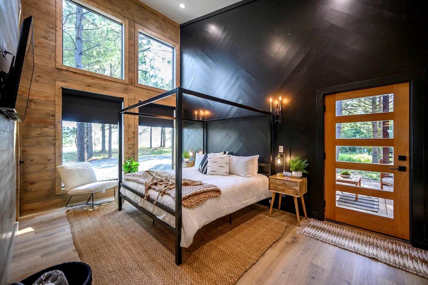 Peaceful and Romantic Glamping Cabin in Southeastern Oklahoma, near Hochatown and Broken Bow