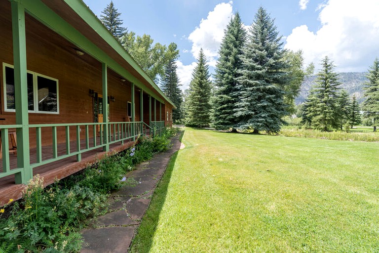 Cabins (Durango, Colorado, United States)