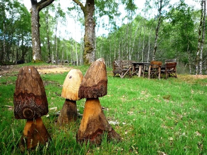 Cabins (Invergarry, Scotland, United Kingdom)