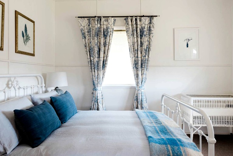 Cottages (Moonan Flat, New South Wales, Australia)