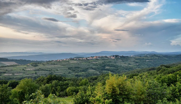 Tiny Houses (Marezige, Coastal-Karst, Slovenia)