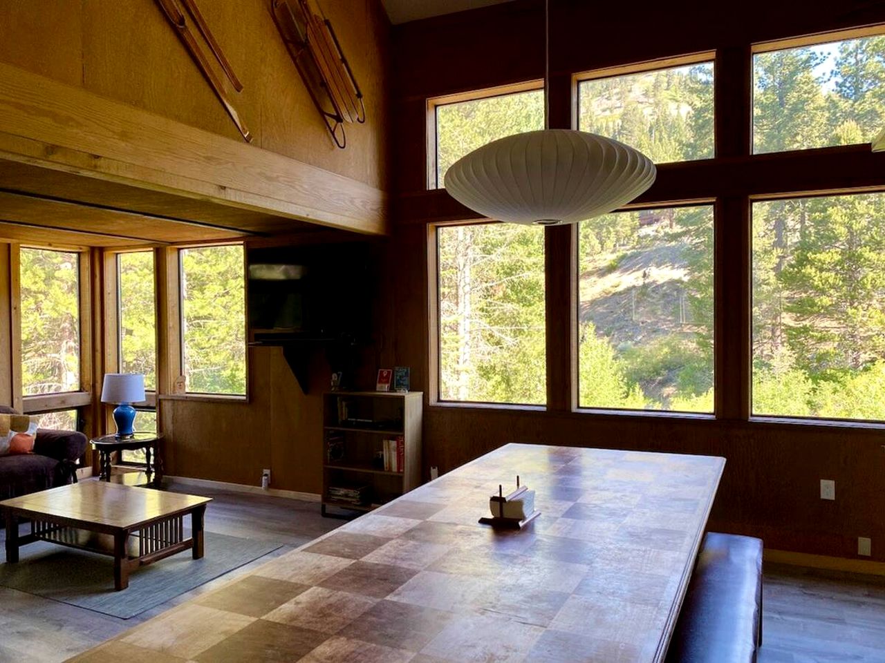 Spacious Chalet Rental in Alpine Valley for a Weekend getaway in California