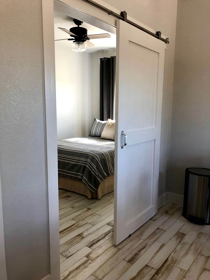 Charming Cabin for Glamping Vacations in Wimberley, Texas