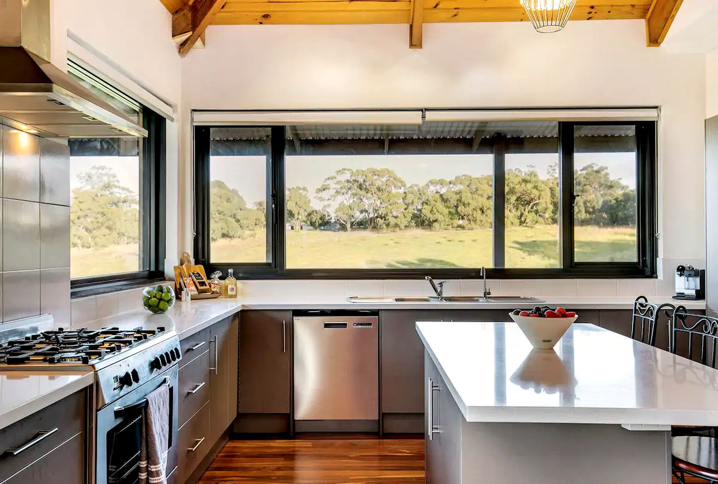 Luxurious Villa Rental Perfect for Glamping in South Australia