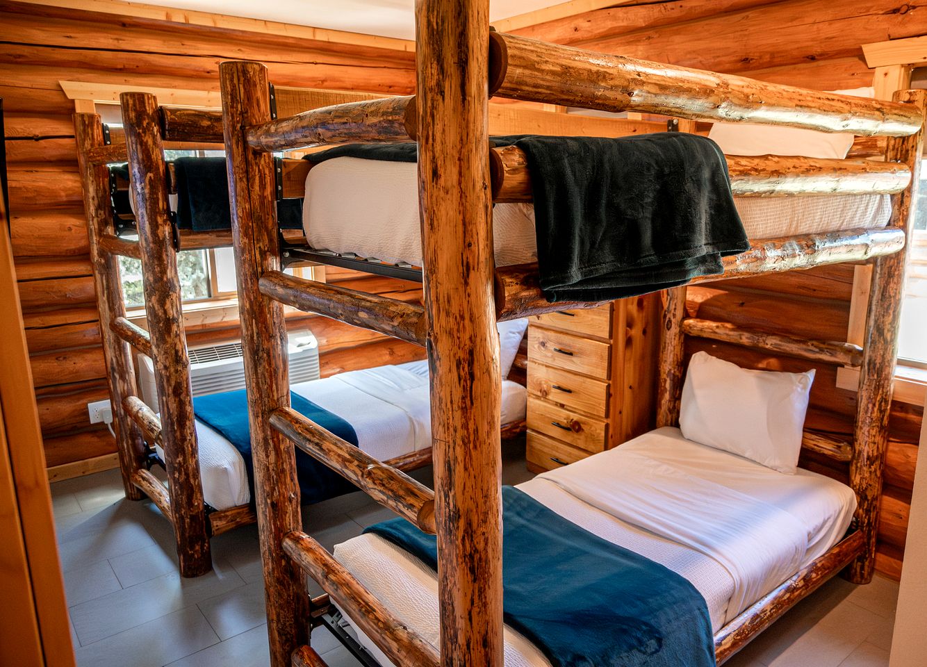 Spacious Pet-Friendly Log Cabin with King Bed & Full Kitchen | Bonners Ferry, Idaho Retreat