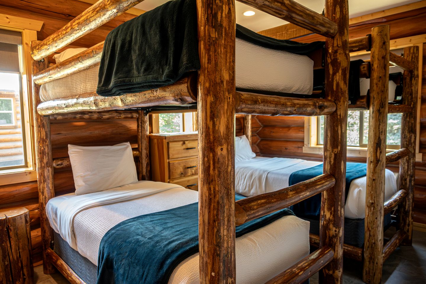 Spacious Luxury Cabin with Bunk Room & Nature Trail Access near Bonners Ferry, Idaho