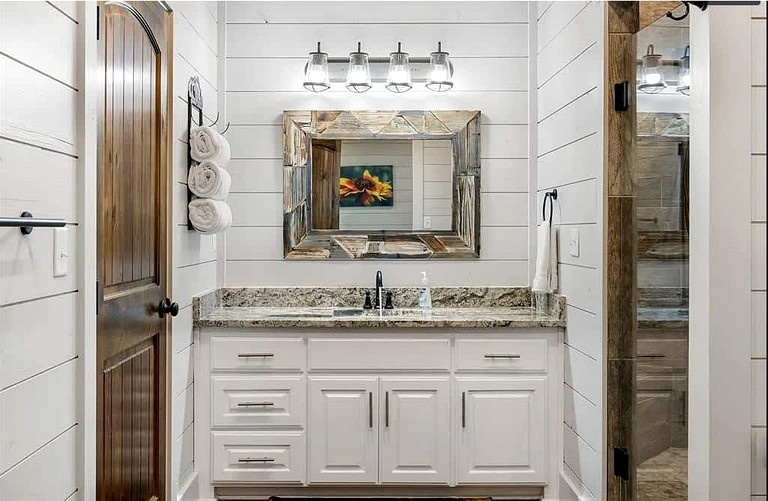 Cabins (United States of America, Broken Bow, Oklahoma)