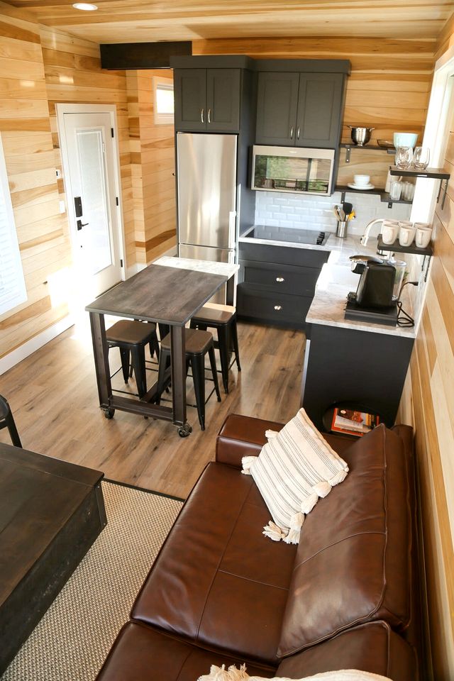 Spectacular Secluded Tiny House with Stunning Desert Views in Escalante, Utah