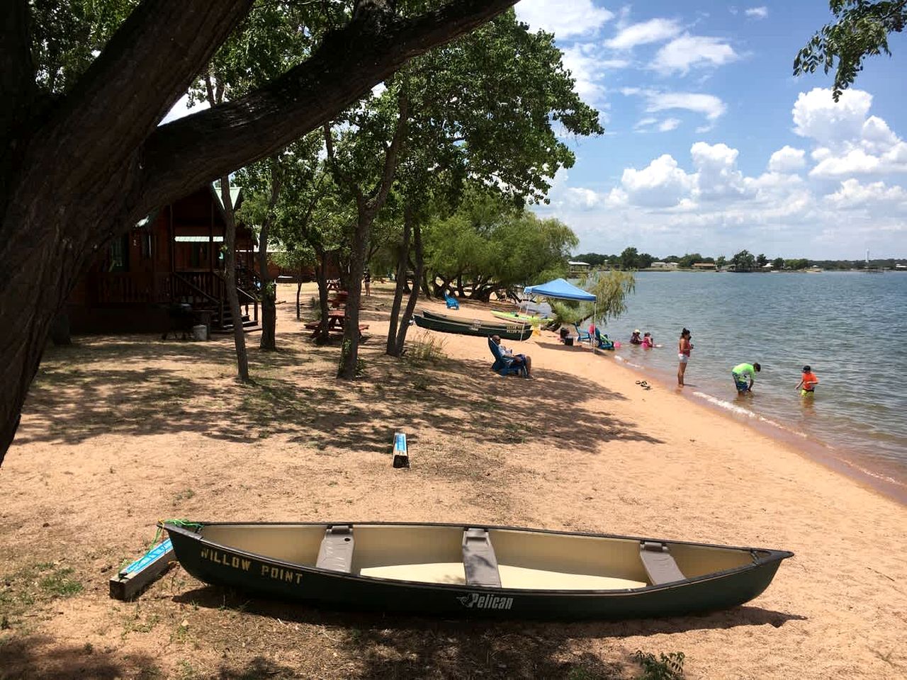 Unwind at Lake Buchanan: Charming Cabin, Panoramic Views, Outdoor Activities & Vineyards in Texas