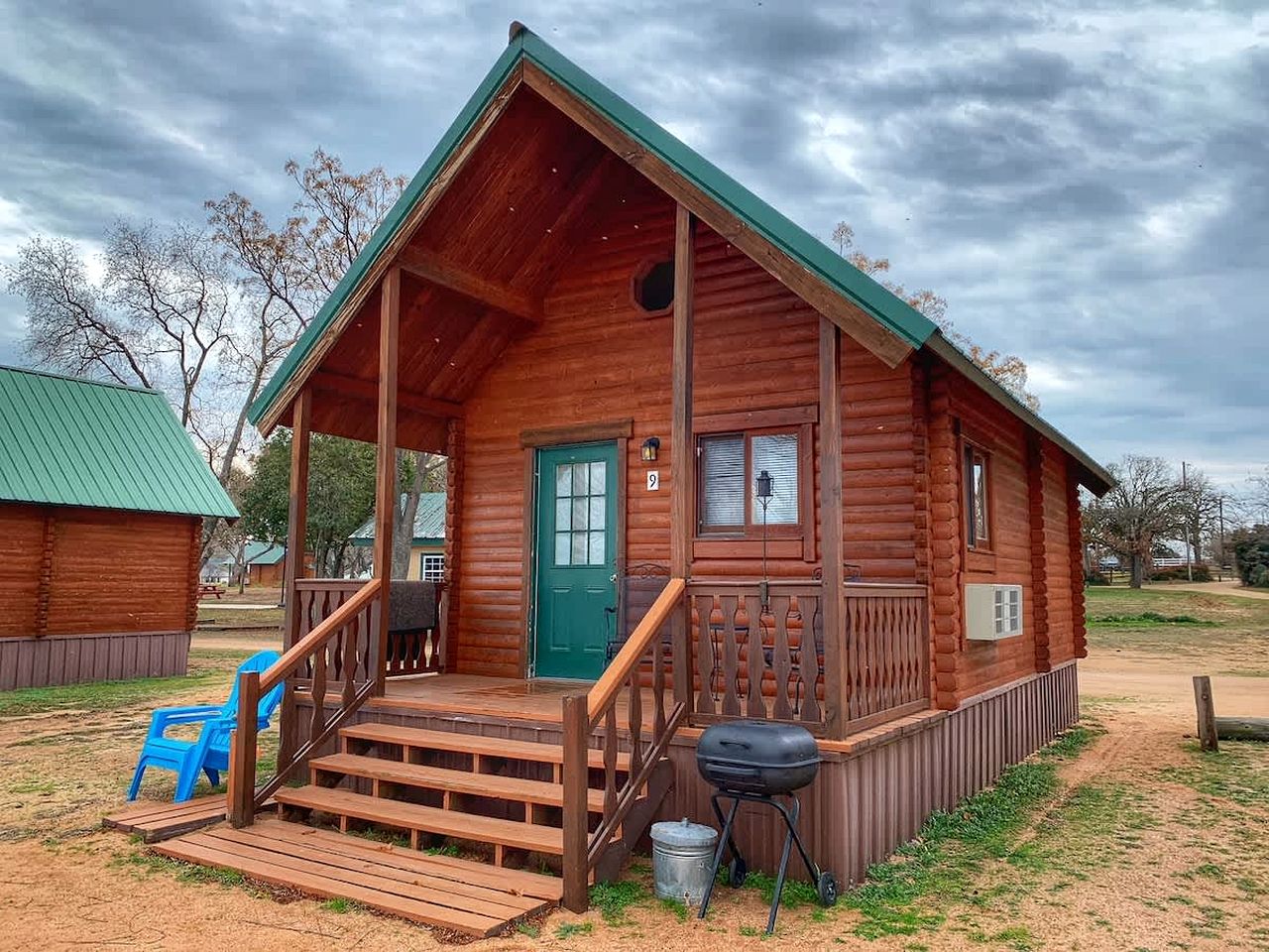 Charming Lakeview Cabin with Firepit Near Vineyards and Adventure Escapes in Buchanan Dam, Texas