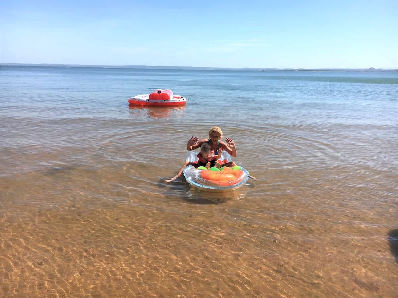 Peaceful Lakefront Cabin with Loft, Beach Access & Sunset Views in Buchanan Dam, Texas
