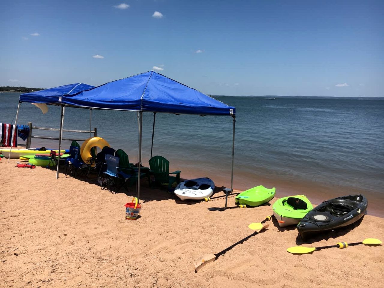 Peaceful Lakefront Cabin with Loft, Beach Access & Sunset Views in Buchanan Dam, Texas