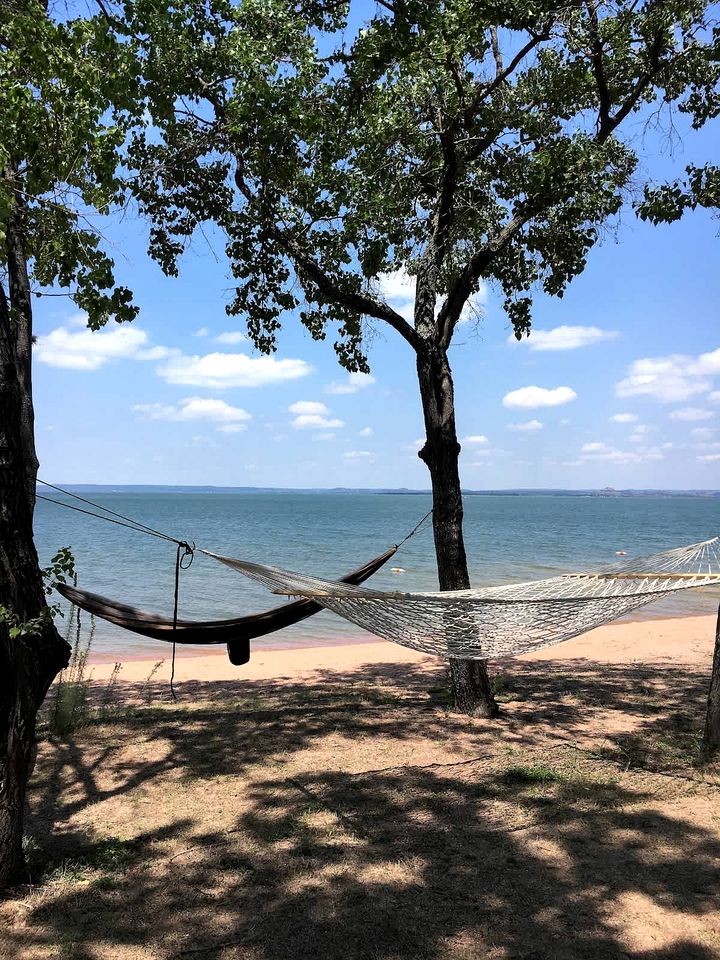 Peaceful Lakefront Cabin with Loft, Beach Access & Sunset Views in Buchanan Dam, Texas