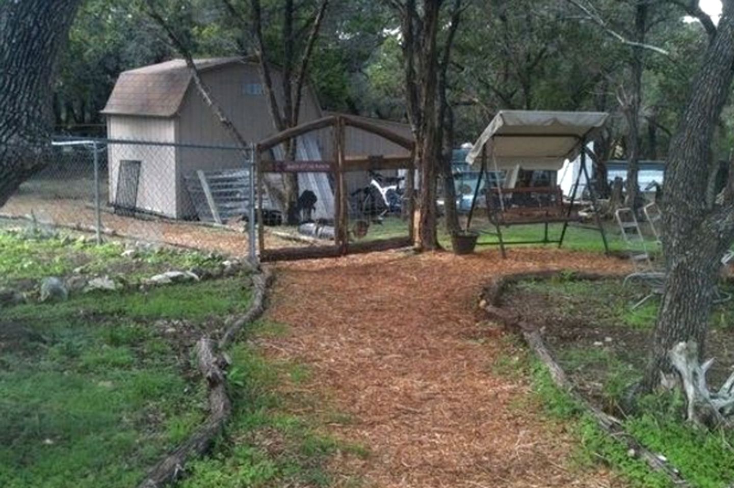 Rustic Country Cabin on Three Acre Rural Property for Staycation near Austin