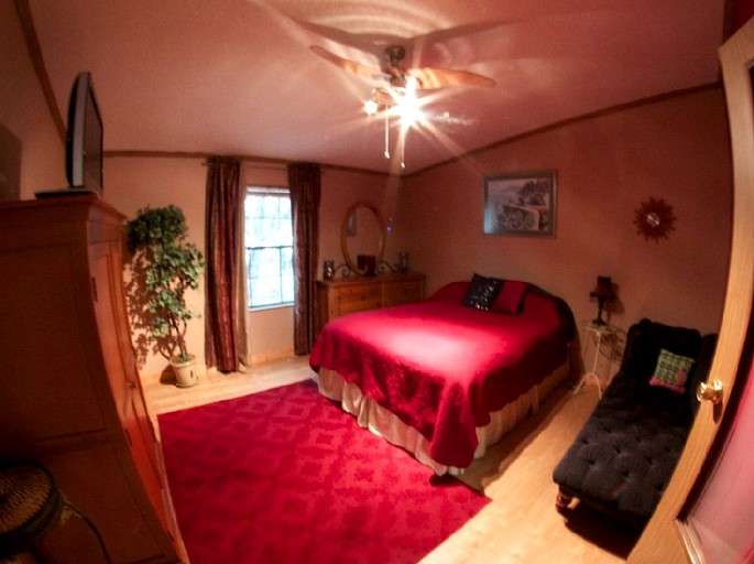 Cabins (Dripping Spring, Texas, United States)