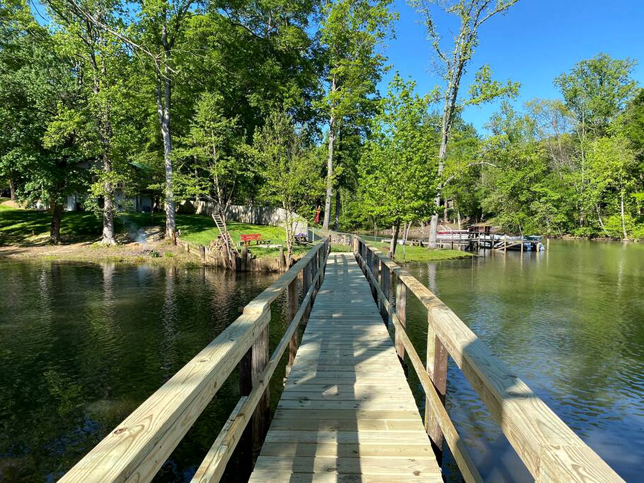 Waterfront Cottage with Fire Pit, Kayaks, Dock and Picnic Space in Charlotte, North Carolina