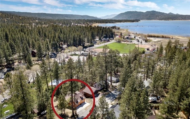 Cabins (United States of America, Big Bear, California)