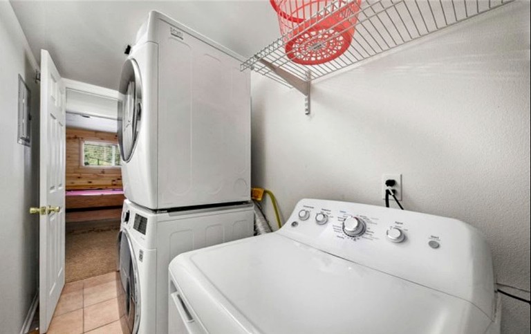 Cabins (United States of America, Big Bear, California)