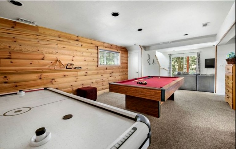 Cabins (United States of America, Big Bear, California)