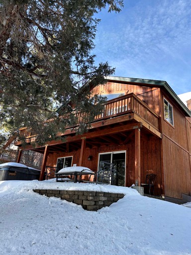 Cabins (United States of America, Big Bear, California)