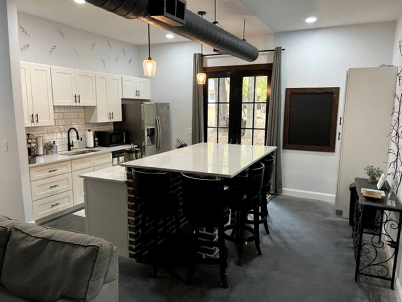 Cute Cottage with Fire Pit Perfect for Hiking Trails in Indian Trail, North Carolina