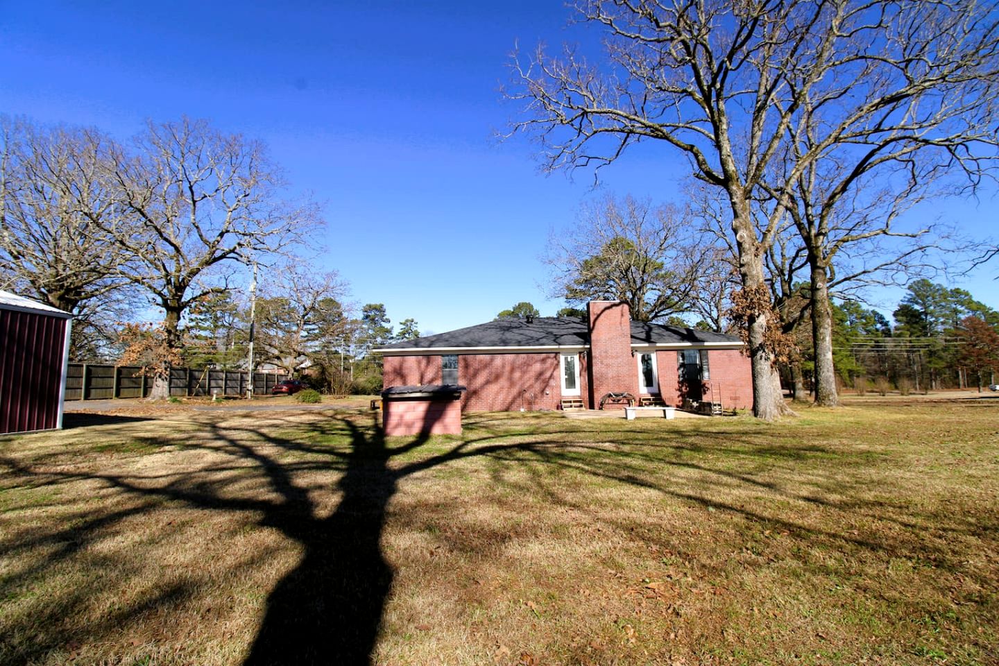 Peaceful Retreat with Expansive Yards & Cozy Outdoor Spaces in Alexander, Arkansas