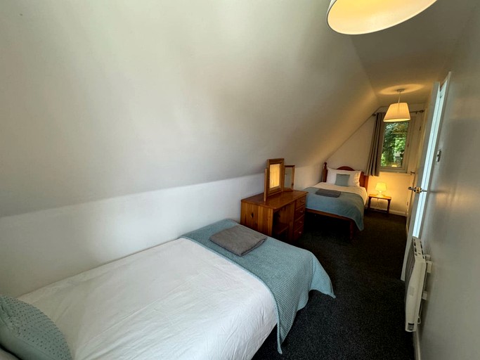 Cabins (United Kingdom, Helstone, England)