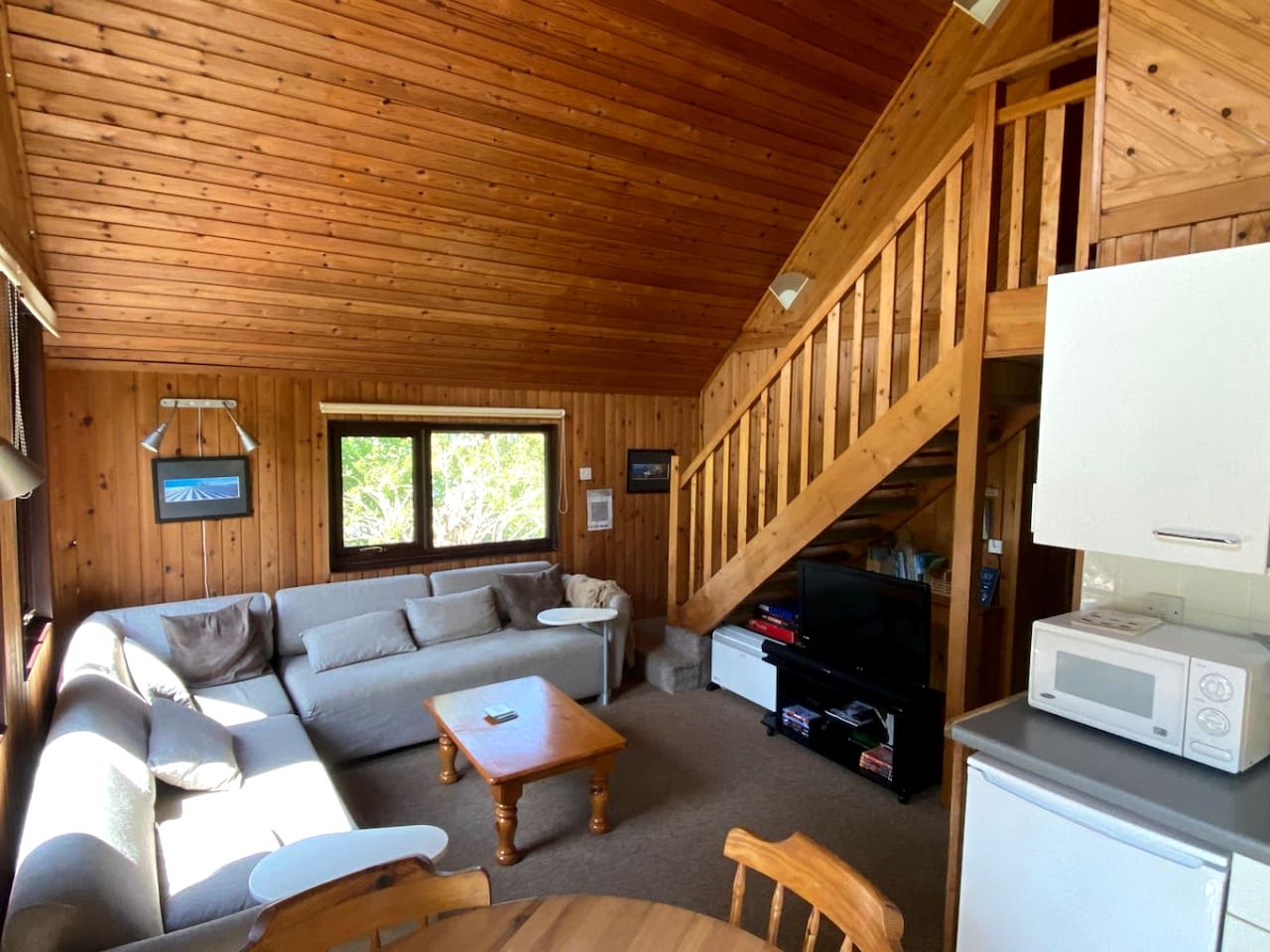Incredible Cabin Nestled Amidst Trees with Swimming Pool in Helstone, England