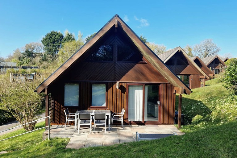Cabins (United Kingdom, --, England)