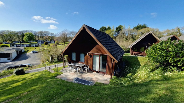 Cabins (United Kingdom, Helstone, England)