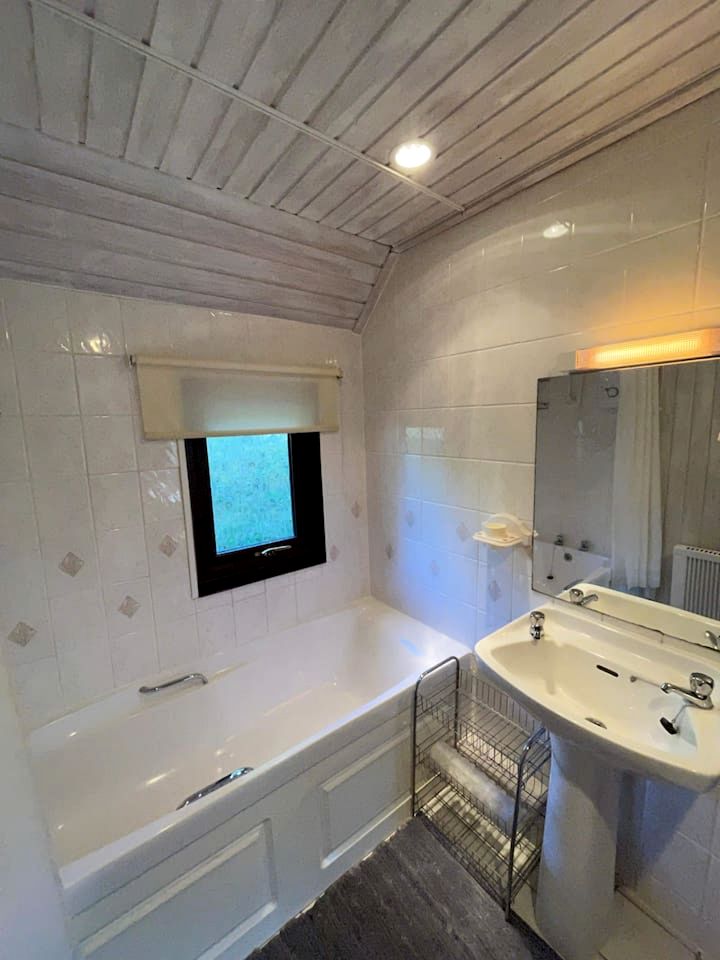 Rustic Scandinavian Lodge Retreat in Camelford, Cornwall