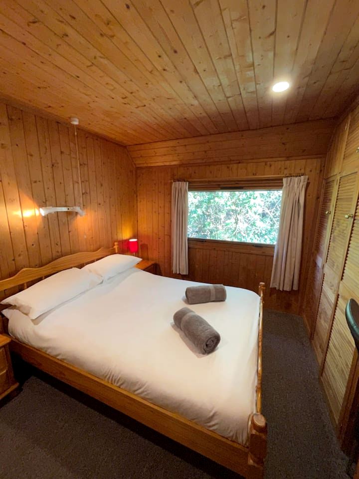 Spacious 3-Bedroom Scandinavian Lodge in Camelford, Cornwall