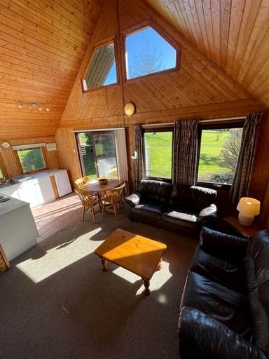 Cabins (United Kingdom, Lanteglos, England)