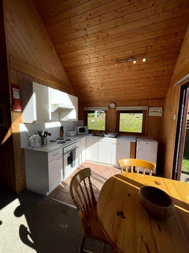 Cabins (United Kingdom, --, England)