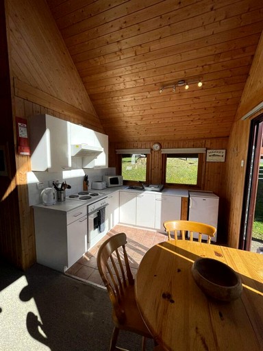 Cabins (United Kingdom, Lanteglos, England)