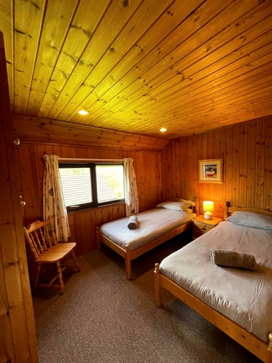 Cabins (United Kingdom, Helstone, England)